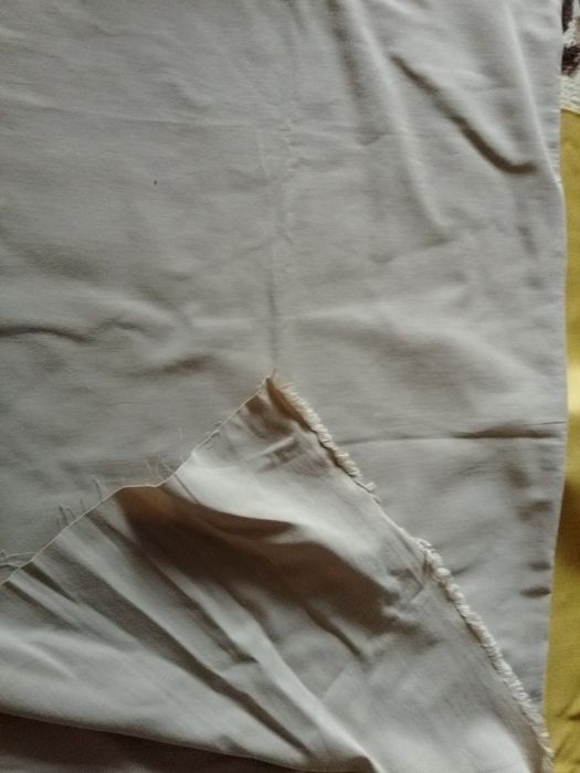 Тканина різна кольори різні і відрізки