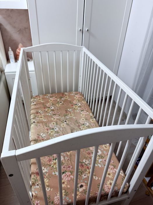 Łożeczko KLUPŚ 120x60 z materacem białe