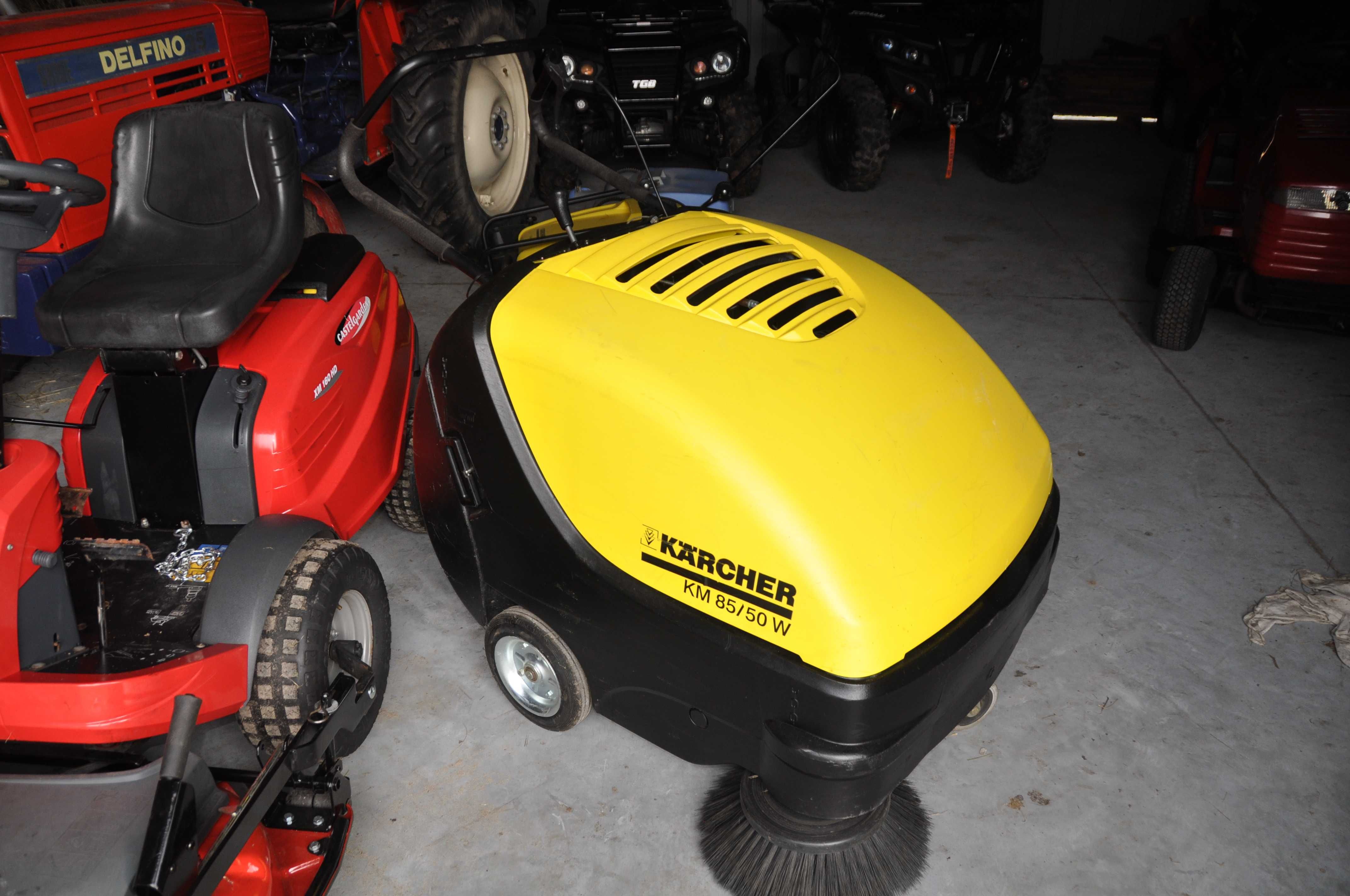 Zamiatarka Karcher Spalinowa KM 85/50 W,Stan IDEALNY