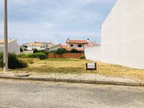 Lote de terreno urbano com 310 m2 em Alcains na Quinta da Pedreira
