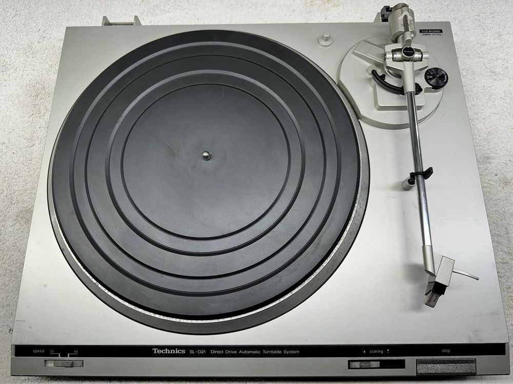 Gira-discos Technics Sl-D21 - ruido massa