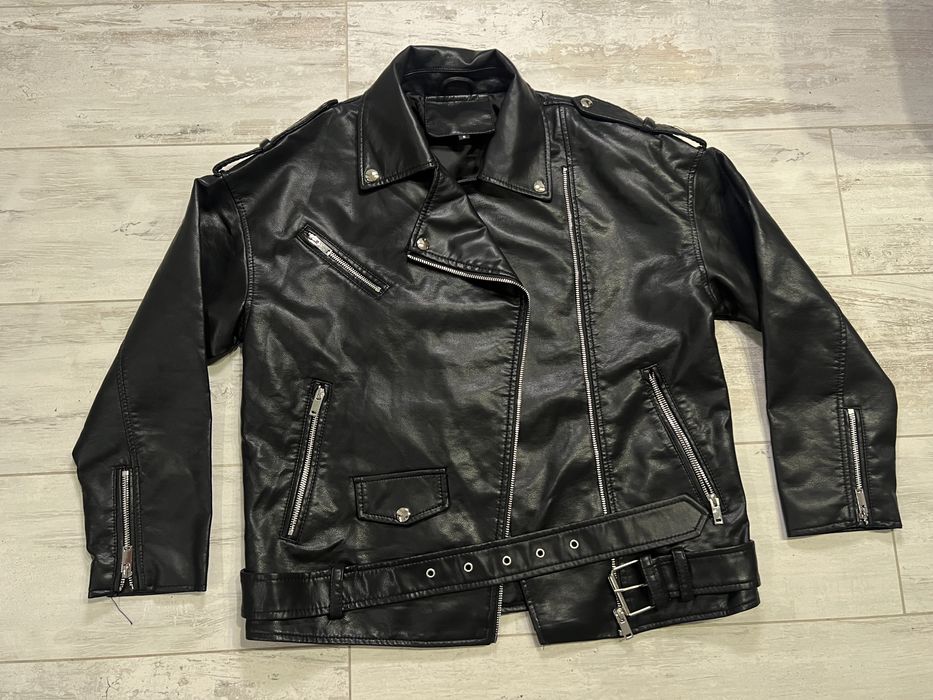 Кожанный костюм кожанка и штаны размер s