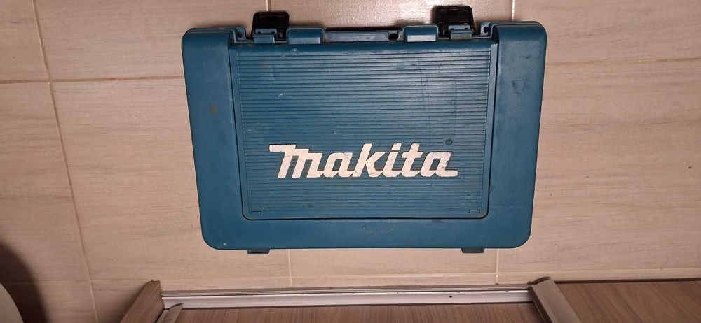 Młotowiertarka udarowa Makita HR 2470
