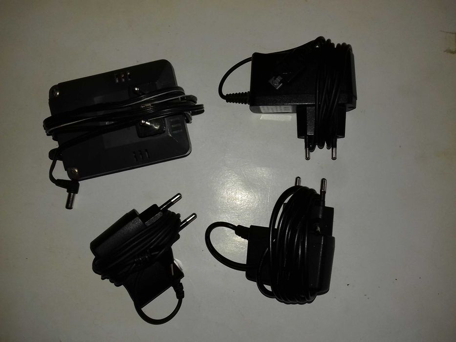 Блоки живлення для електроніки (Wi-fi) і іншого.