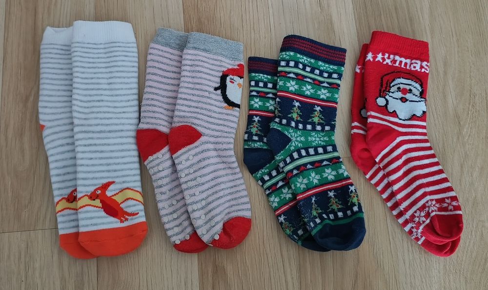 Skarpety dla dziewczynki rozmiar 27/30