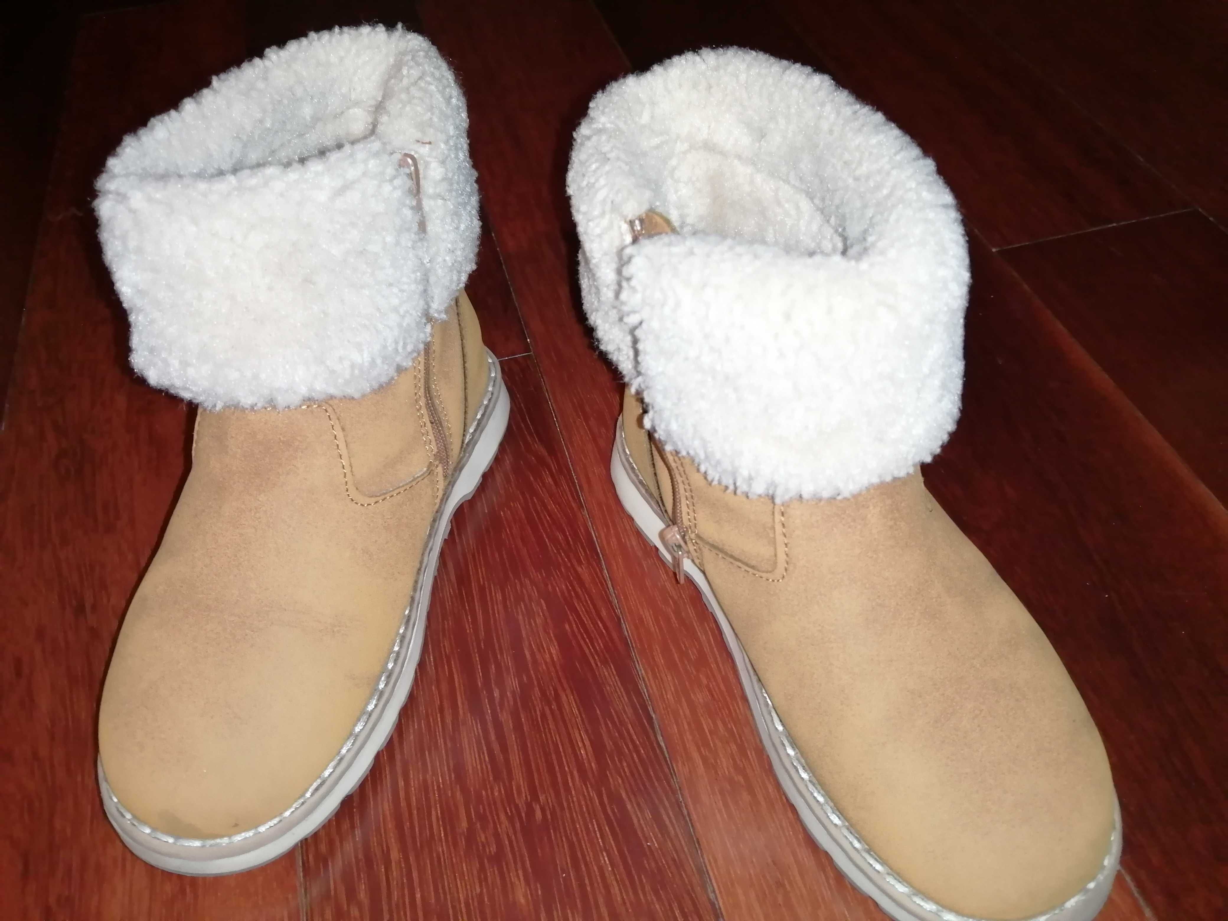 Botas com pelo, Zara Tamanho 26