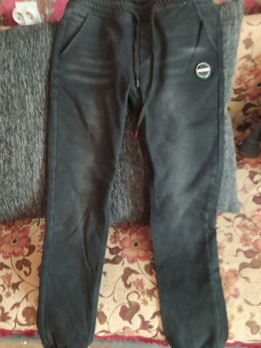 Одяг в хорошому стані.