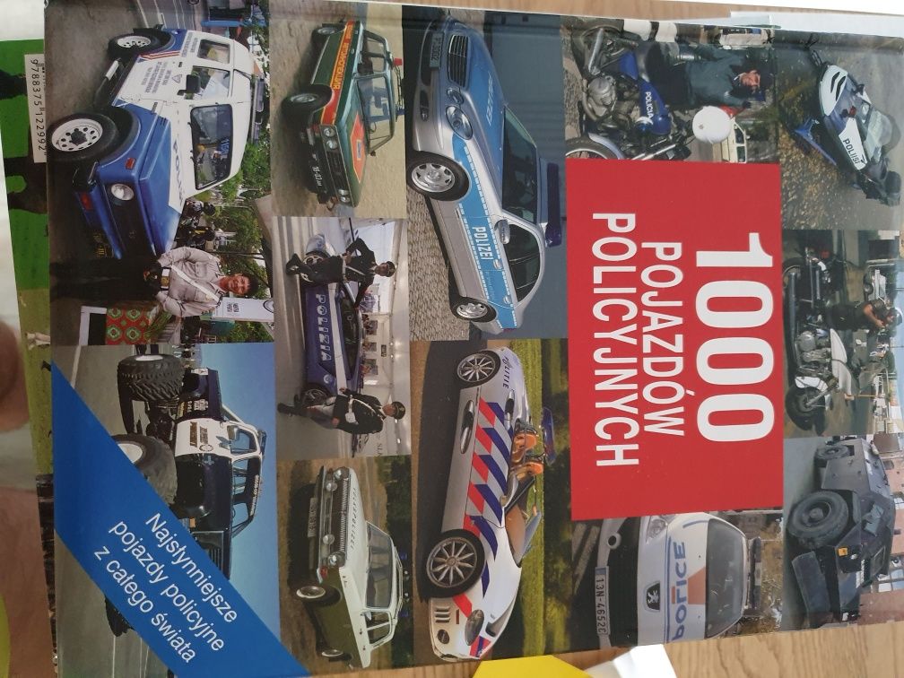 Książka album 1000 pojazdow policyjnychi super cena twarda okładka