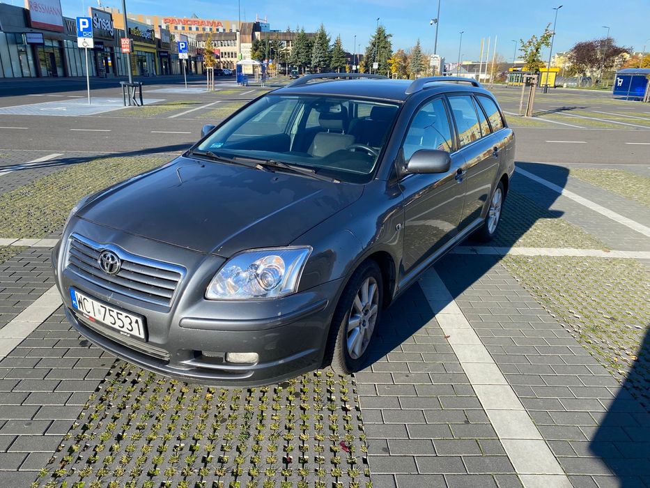 Toyota Avensis 1.8vvt-i kombi Klimatyzacja