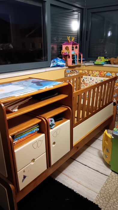 Mobília Quarto bebé e criança. Berço, muda fraldas e cama