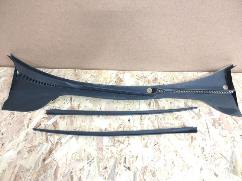 Grelha Curcuvan friso para Brisas VW Golf V MK5