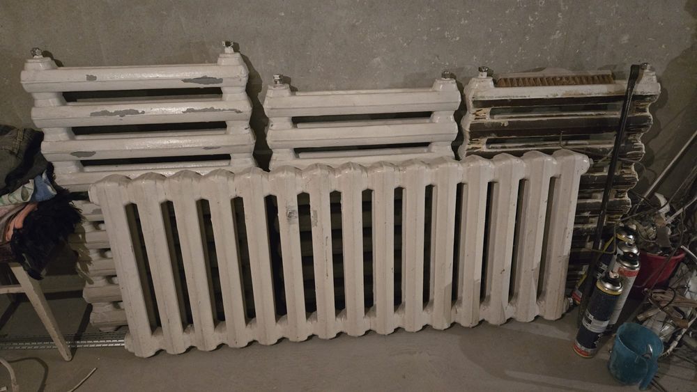 Stare żeliwne kaloryfery grzejnik żeliwny