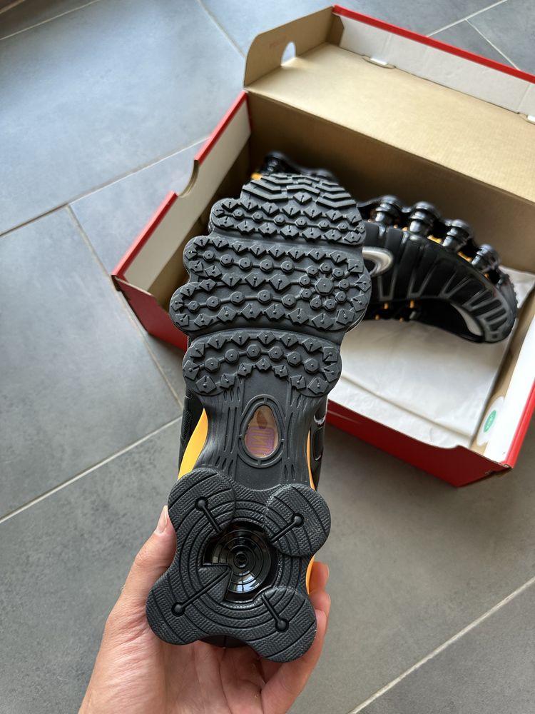 ОРИГІНАЛ чоловічі кросівки Nike Shox TL Black/Varsity Maize