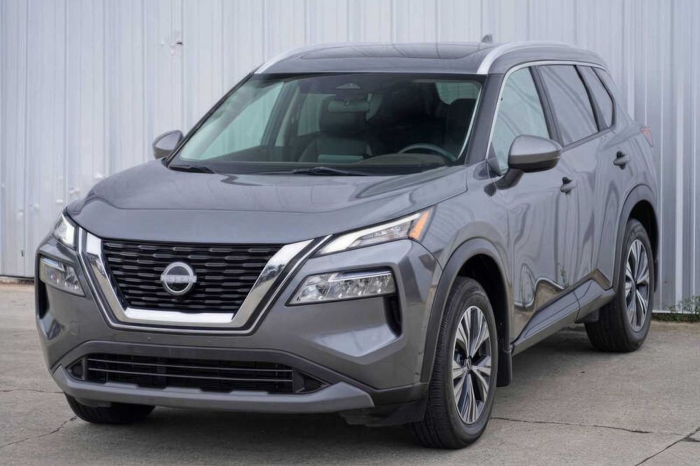 Nissan Rogue SV      2022