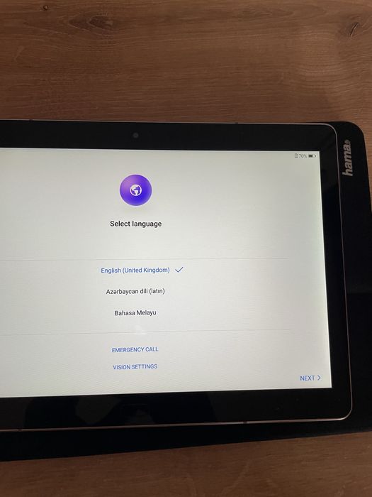 Tablet Huawei MedaPad M3 Lite 10 z etui HAMA i stojakiem - super stan