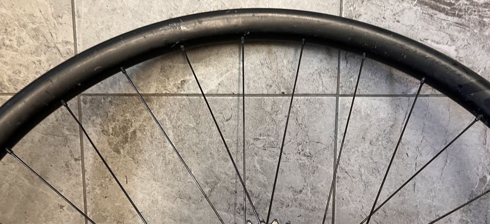 Kola Specialized Carbon rovale traverse 29  dt swiss 622x 30 mtb koła