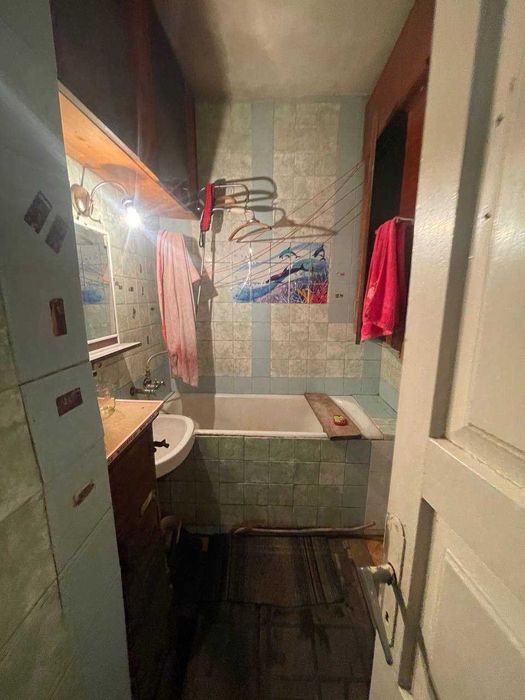 Продається Будинок м. Ланівці вул. Українська 12 центр міста.