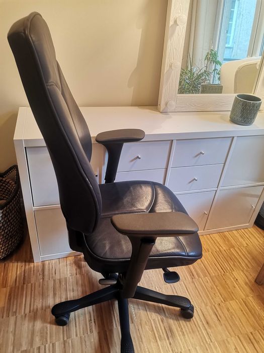 Fotel skórzany Kinnarps 6000