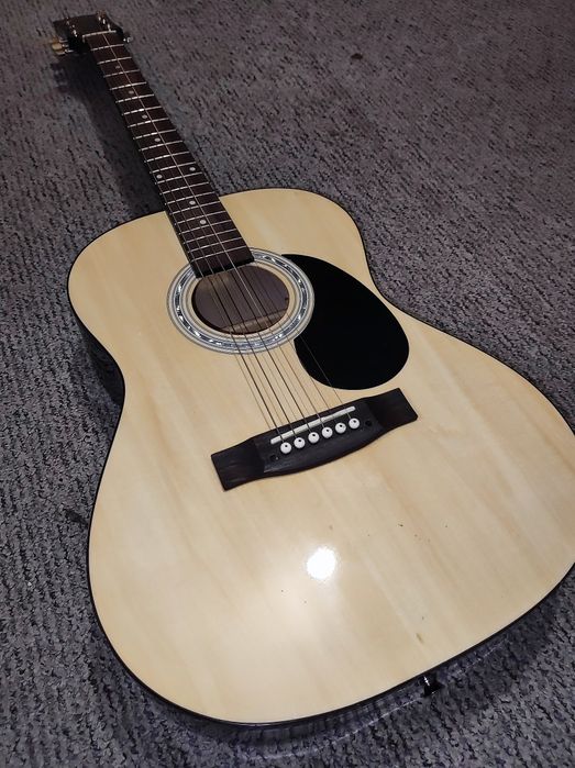 Нова Класична гітара Martin