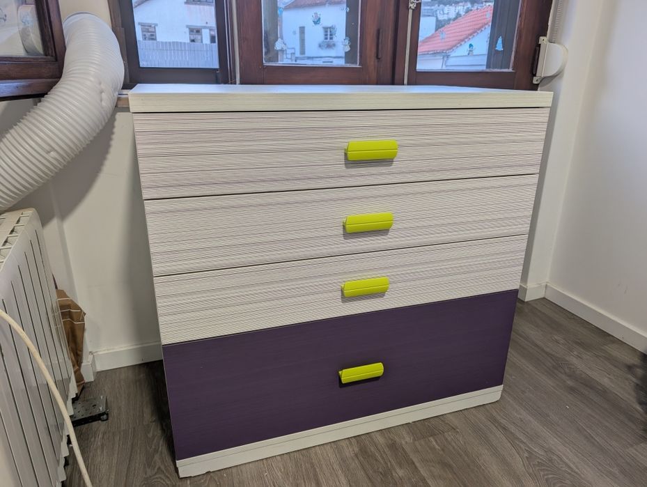 Conjunto de móveis criança (o não só?) - cama, cómodo, gavetas
