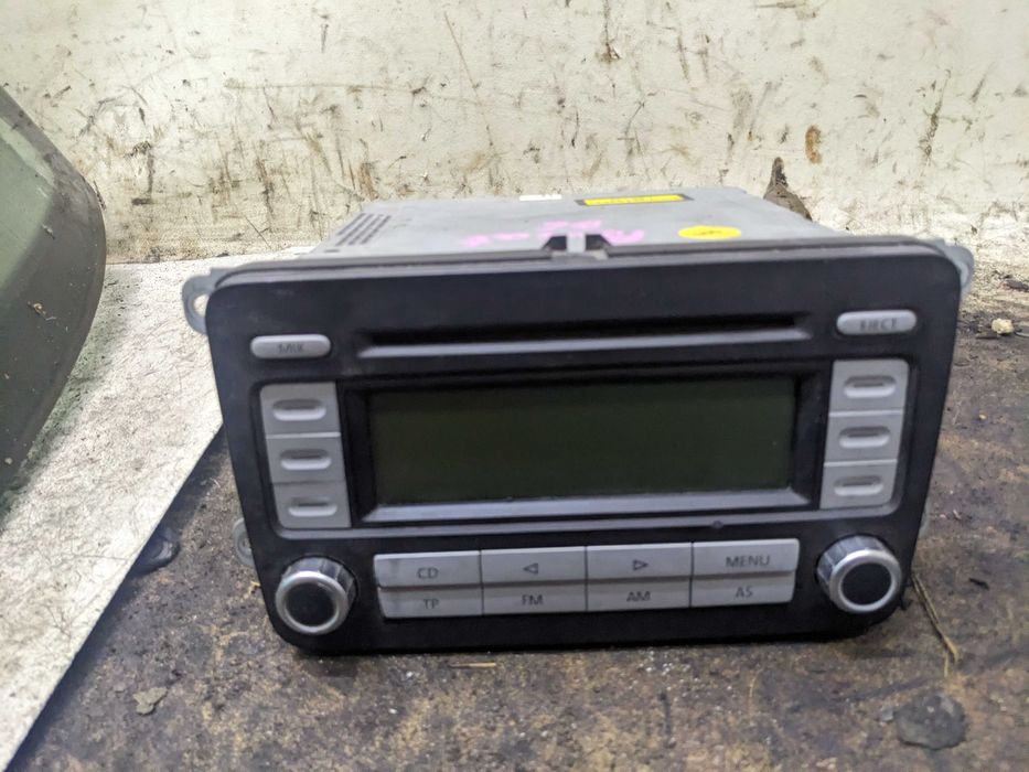 VW Passat B6 Radio