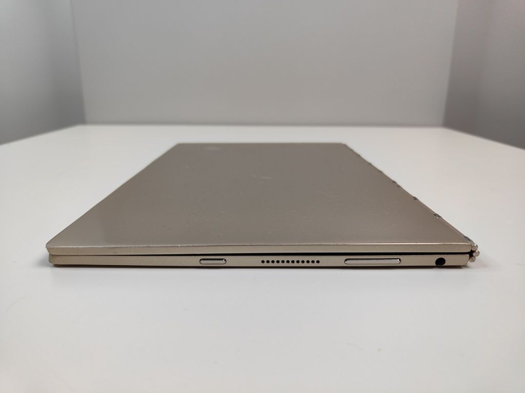 Lenovo YB1-X90F Laptop/Tablet (ZADBANY)