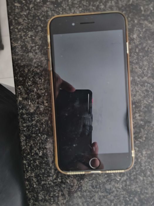 iPhone 8 PLUS nao e recondicionado