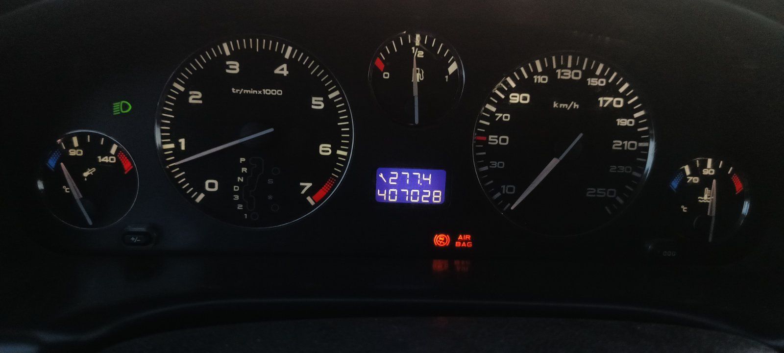 Автомобіль Peugeot 406. Технічно справна.