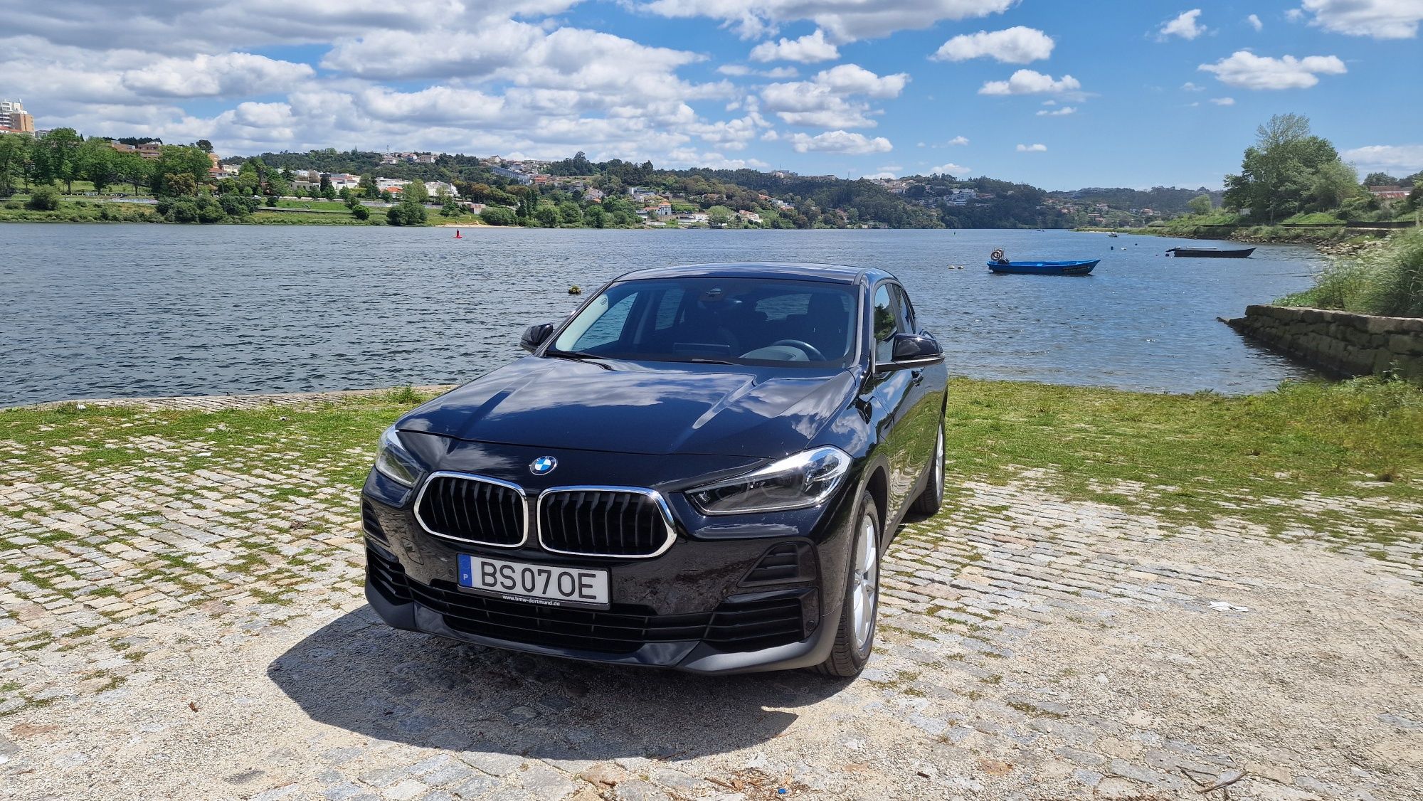 BMW X2 xDrive25e "premium selection"