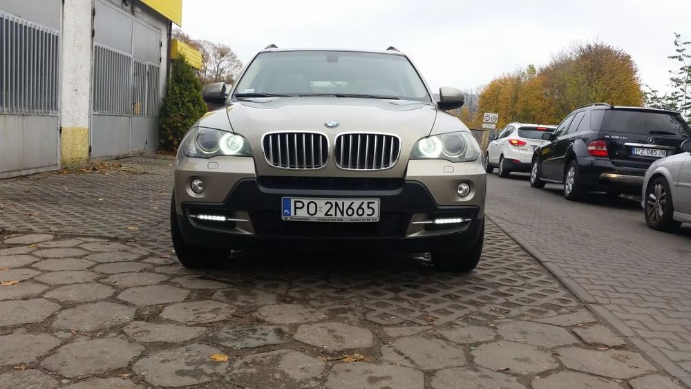 BMW X5 BMW X5 E70 3.0 benzyna, 4x4, 7 osób, dvd, hak, panorama, bogata wersja