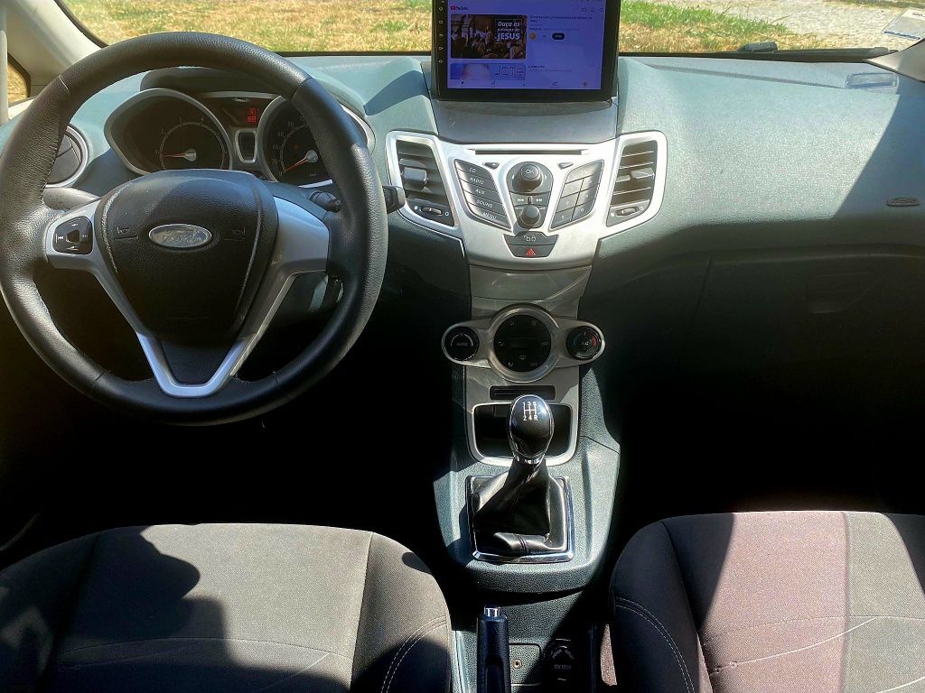 Ford fiesta 1.25