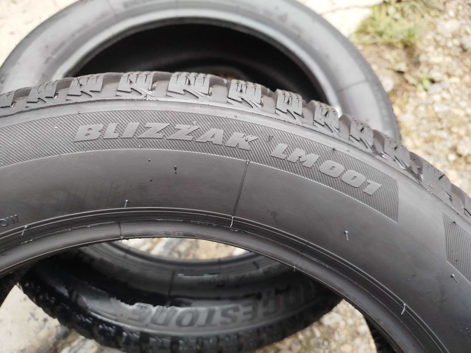 Резина (шини) зимові 215-55-17 Bridgestone з Німечини