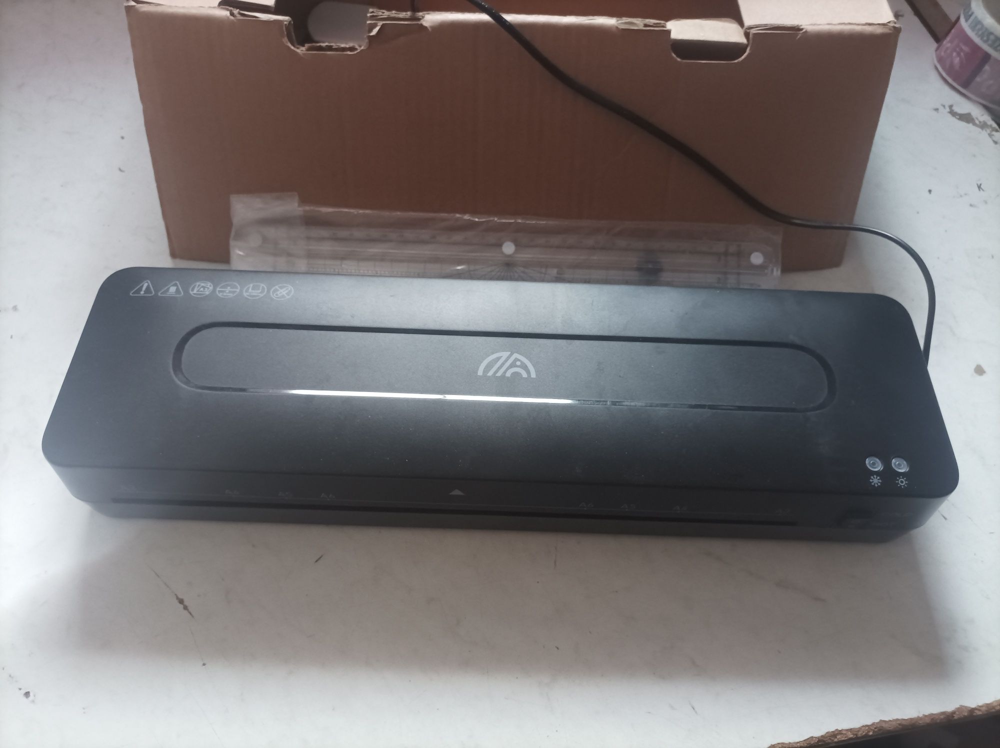 laminator  . . .