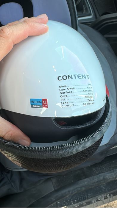 Capacete poc impecavel