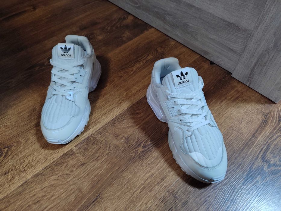 Кроссовки Adidas ZX Torsion W 39р. стелька 25 см.