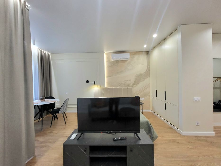 В аренде дизайнерская стильная 1 комнатная квартира в Аркадии.