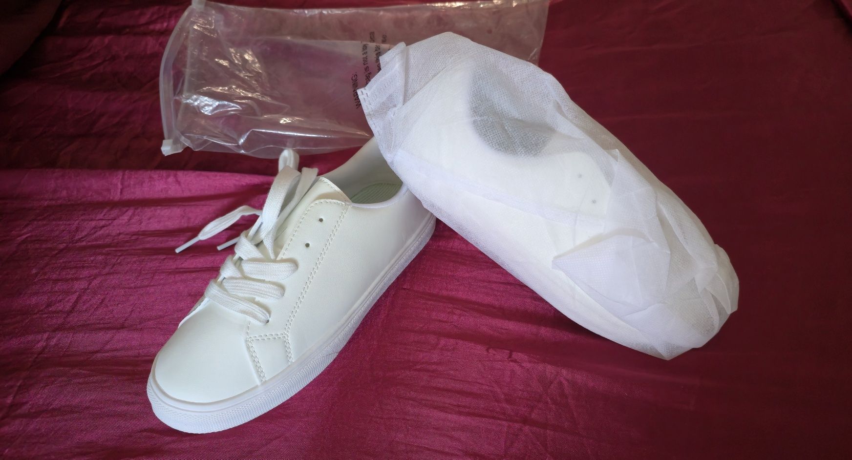 Tenis brancos 35