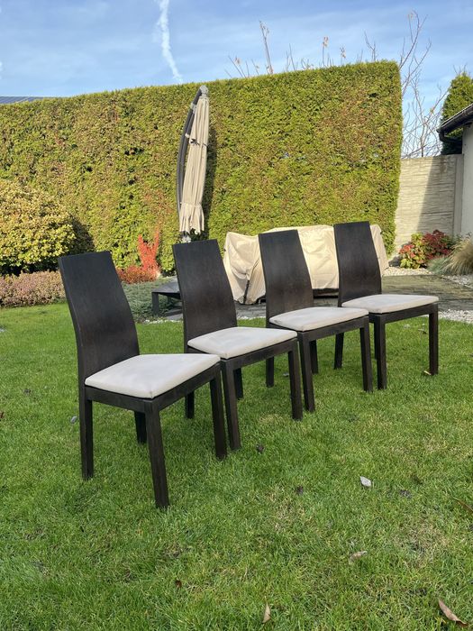 Sprzedam 4 krzesła drewniane