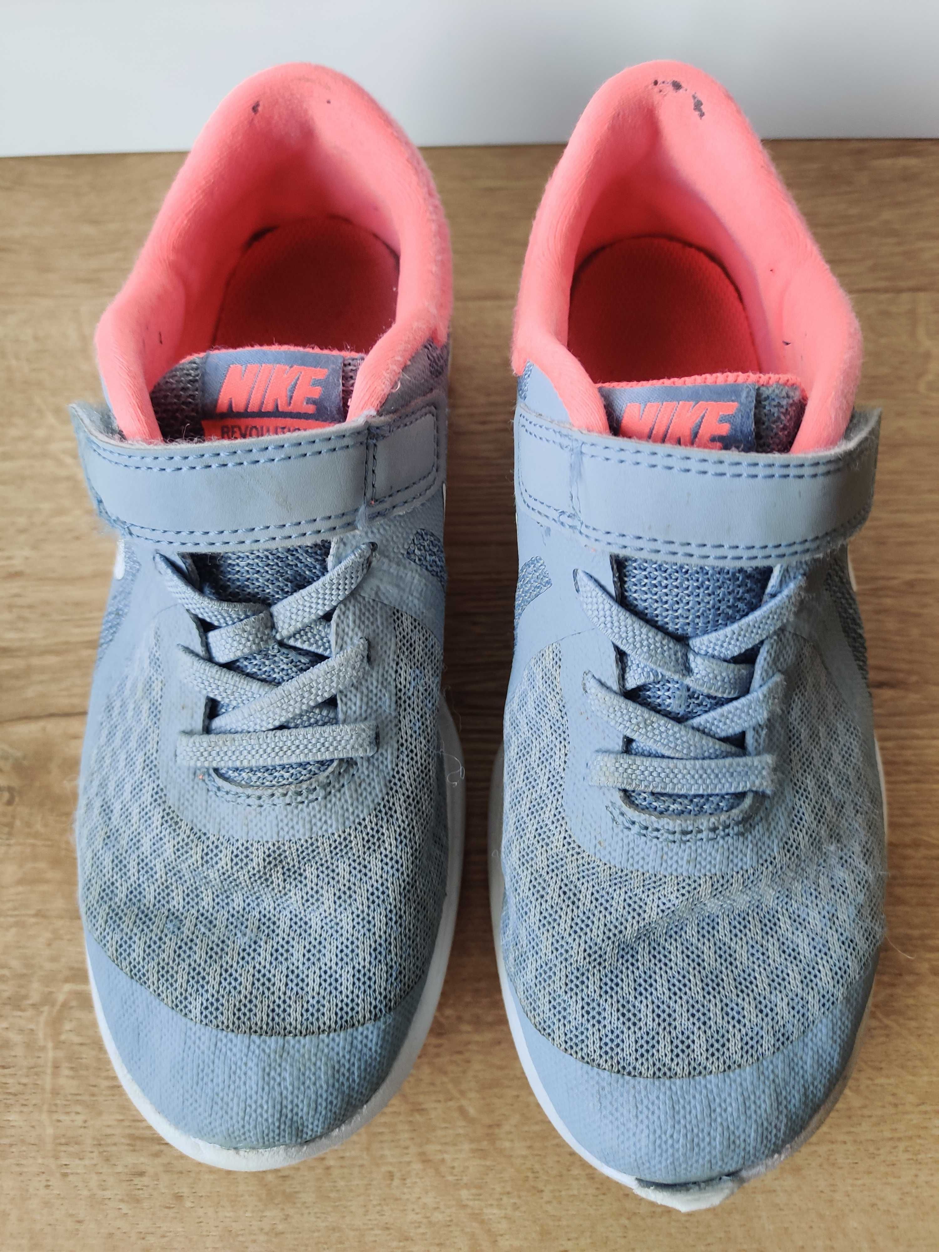 Sportowe buty Nike na rzepy dla dziewczynki rozmiar 33