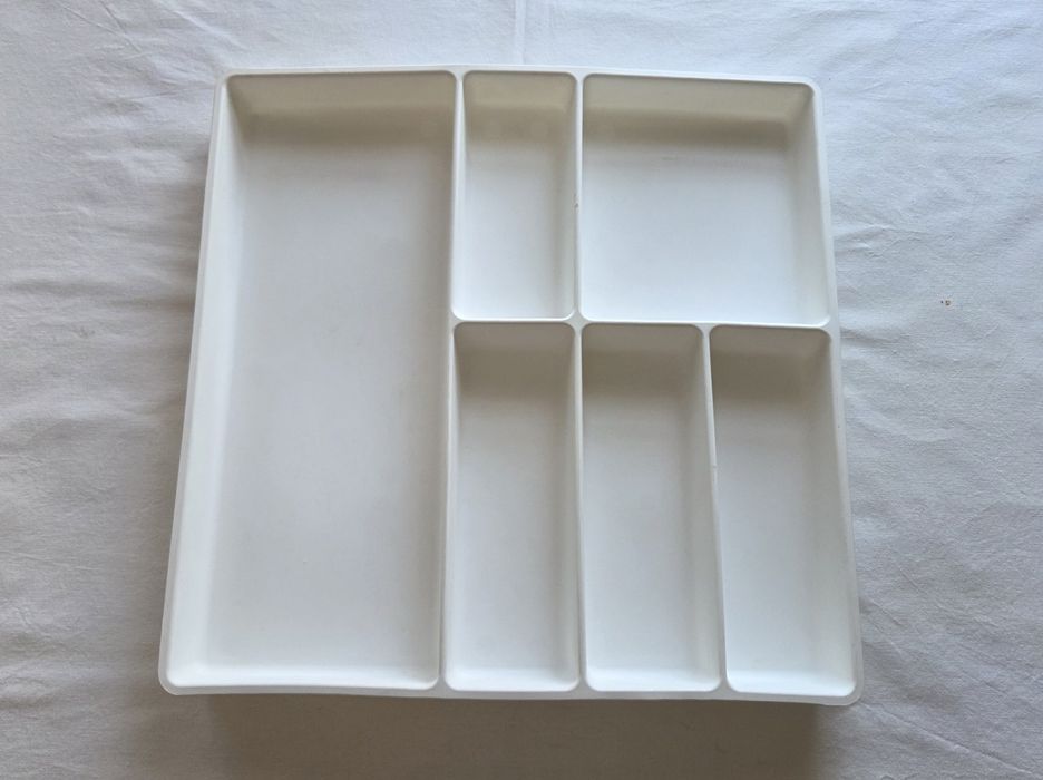 Tabuleiro de talheres Ikea