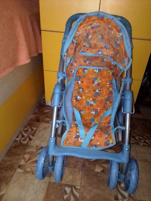 Коляска для кукол большая.