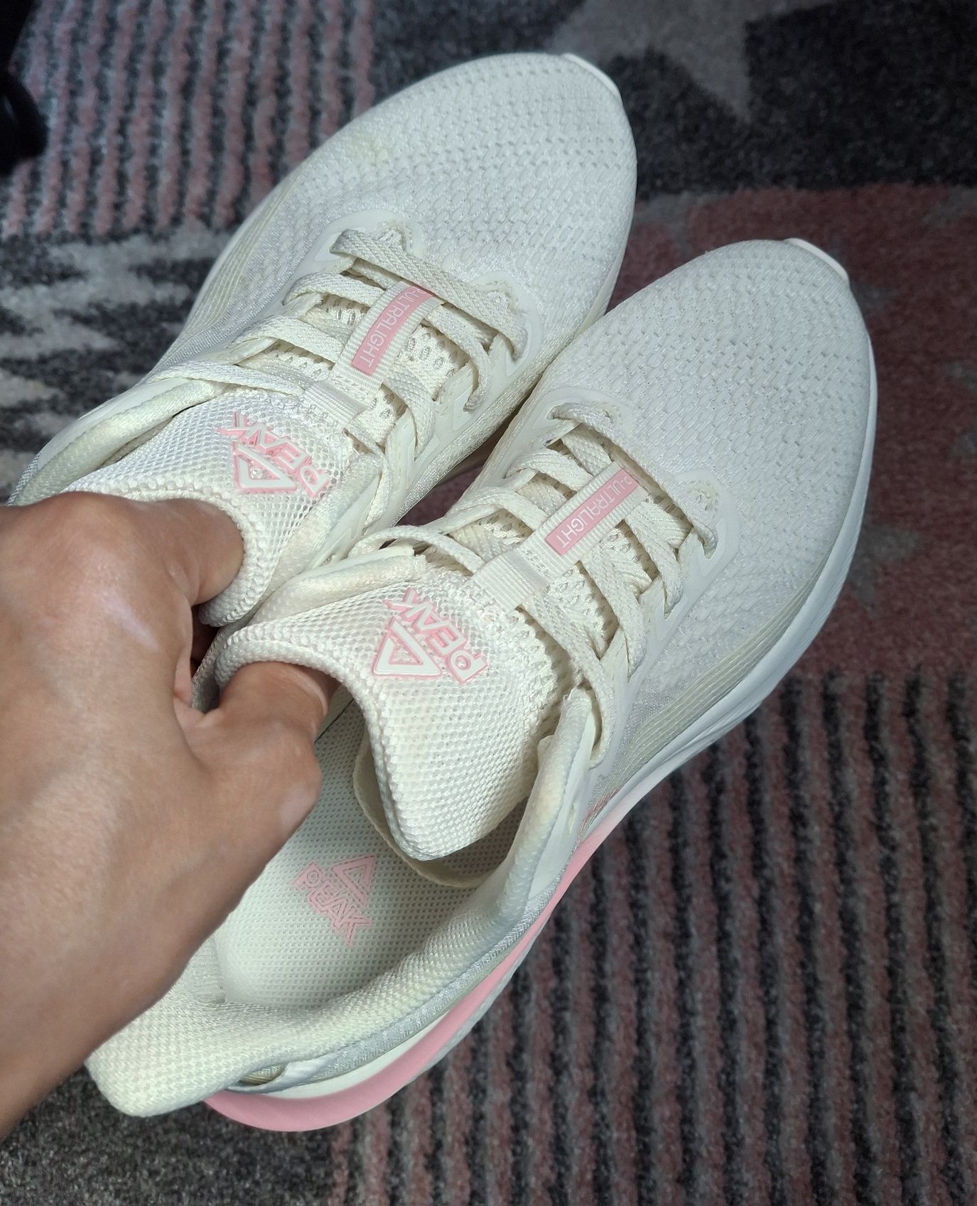 Adidasy damskie 39 Peak