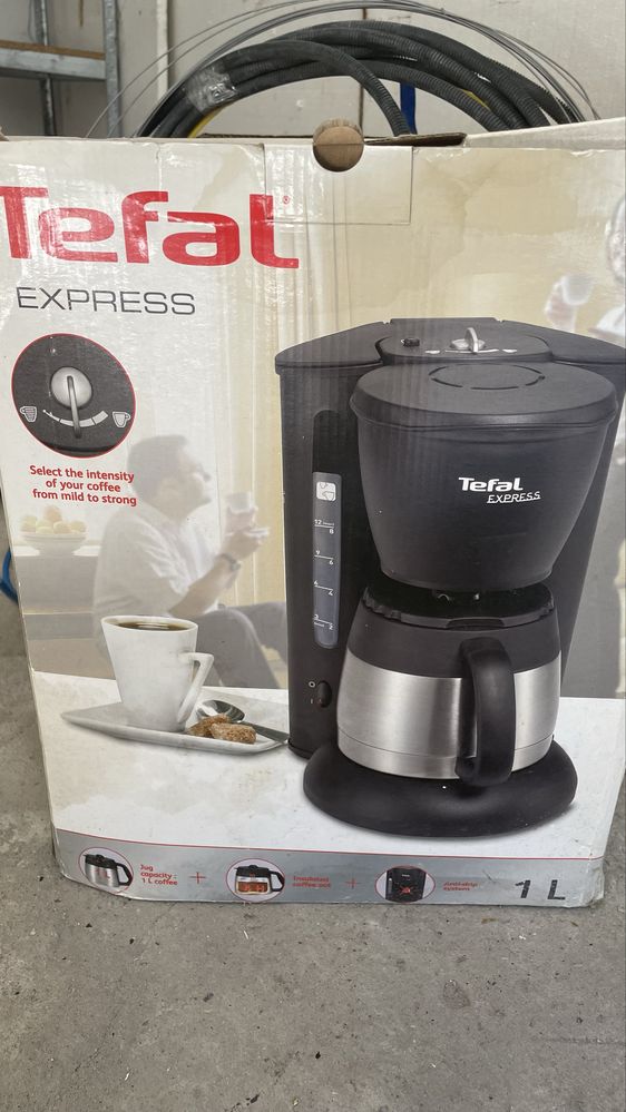 Продам кофеварку Tefal