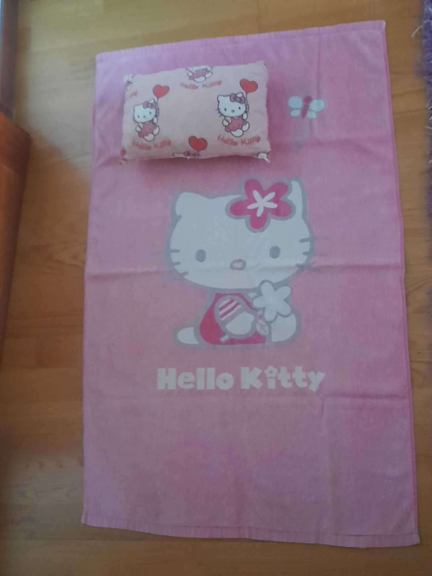 Conjunto almofada + toalha praia Hello Kitty