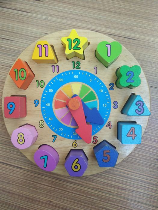Игрушка деревянные часы сортер