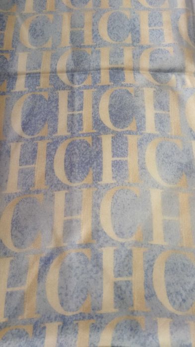 Lenço Carolina Herrera