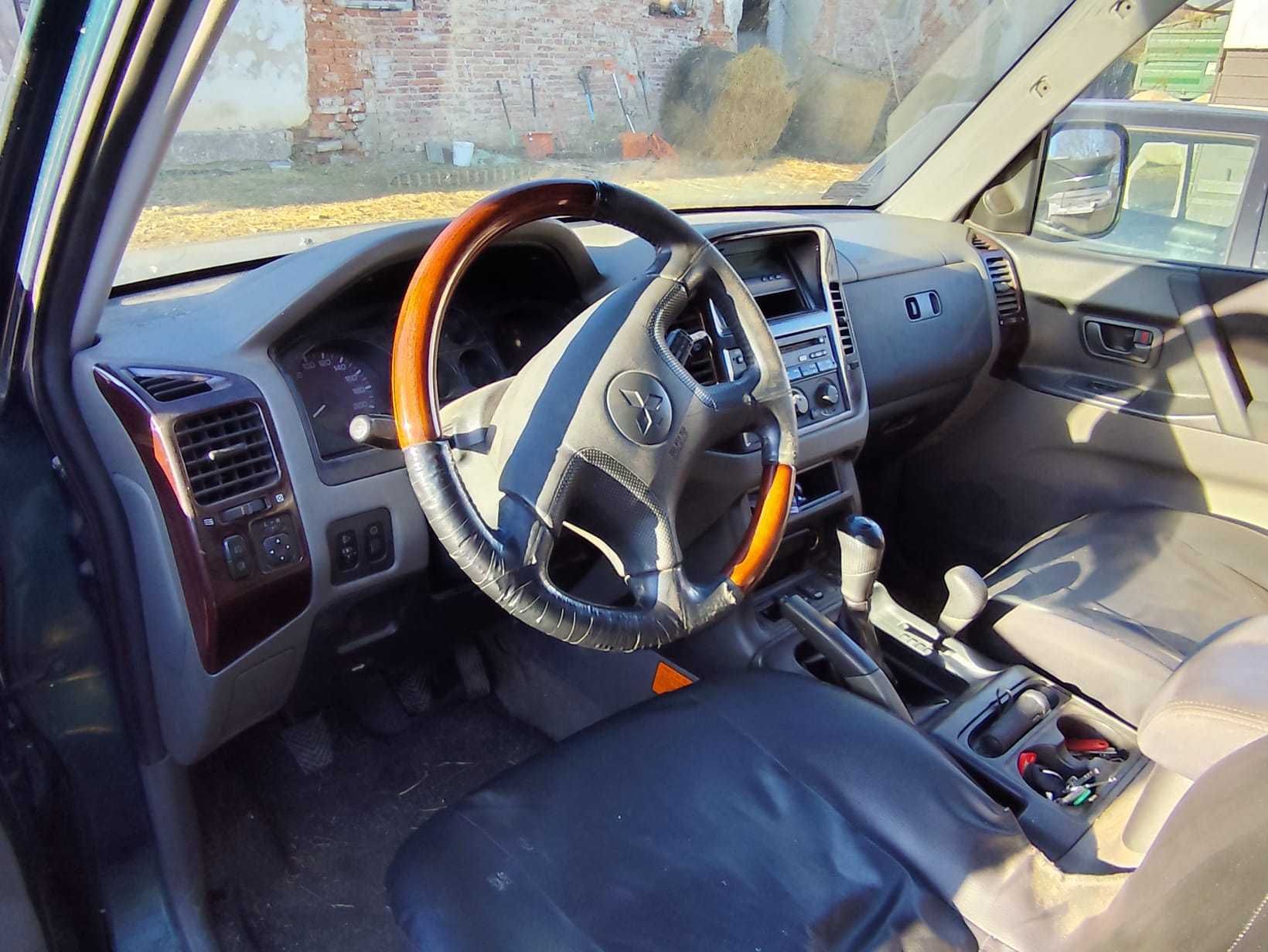Mitsubishi Pajero III 3,2 D.ID/zamienię