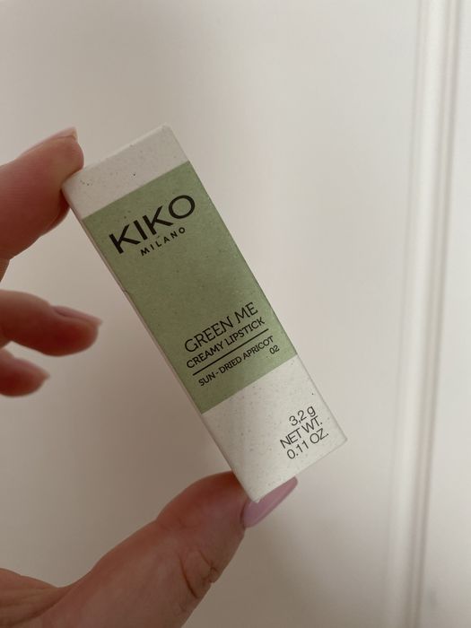 Помада Kiko Milano Green Me Creamy Lipstick цвет 02