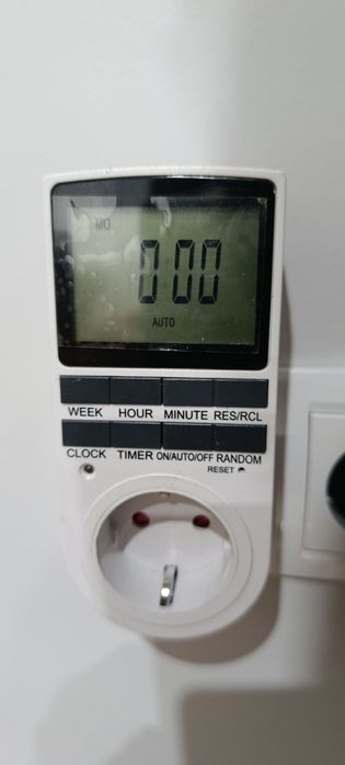 Programator czasowy wyłącznik włącznik jak nowy.