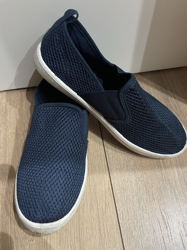 Buty chłopięce H&M r. 33